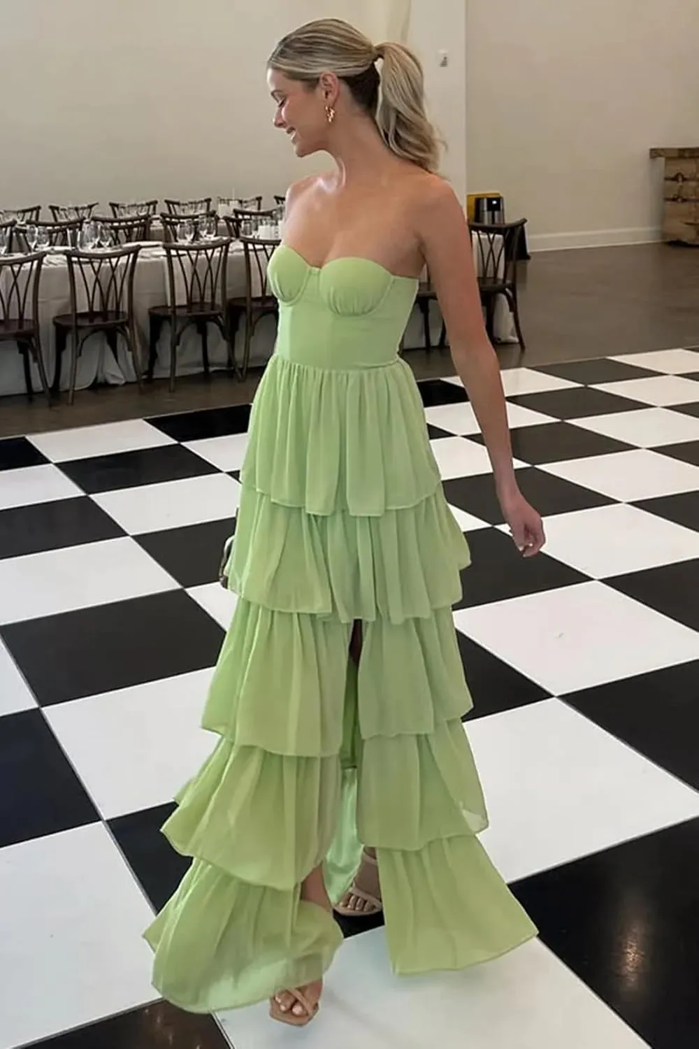 Lawrncedw Strapless Ruffles Prom Dress Tiered Bridesmaid Dresses Sweetheart Chiffon Long Formal Evening Gown with Slit