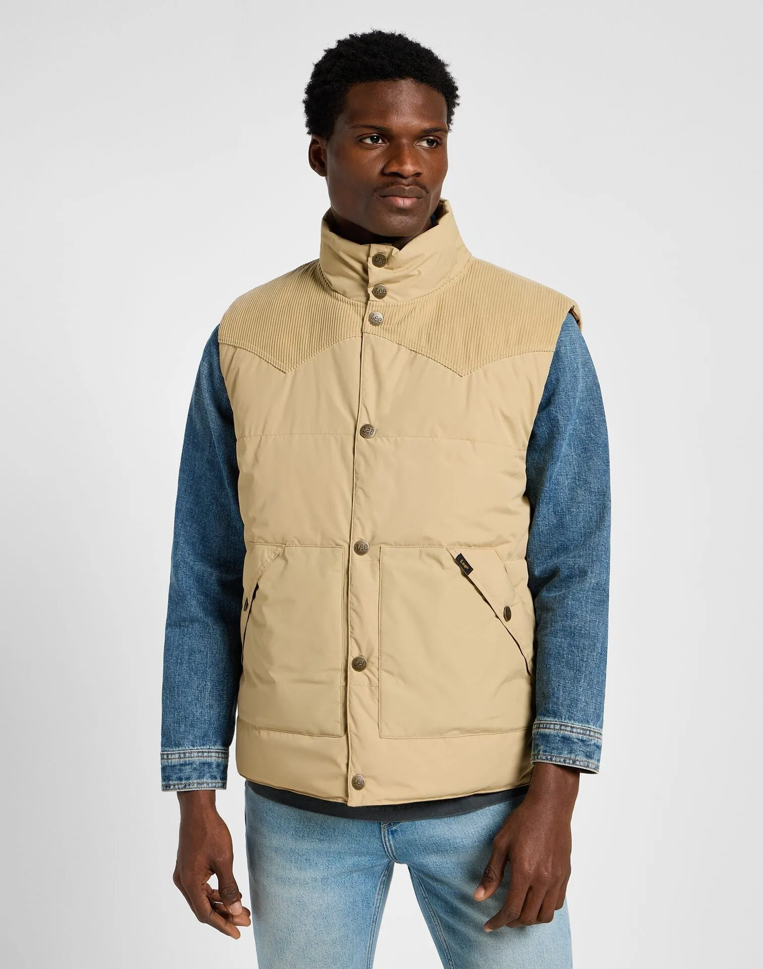 Lee Men's Reversible Western Puffer Vest In Sand