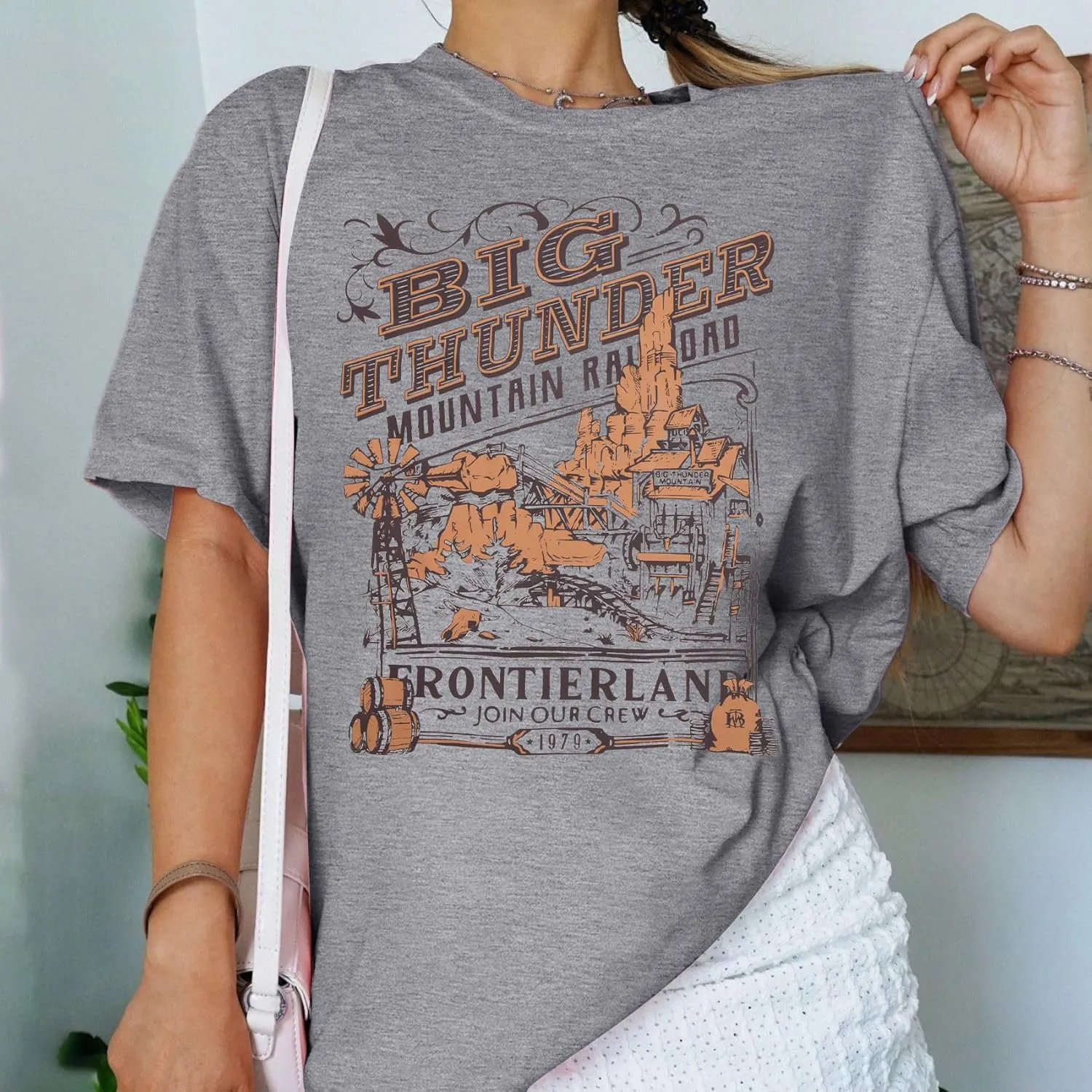 Magical Shirt for Women Magic Kingdom Shirts Oversized Graphic Short Sleeve T-Shirt Casual Holiday Vacation Tee Tops