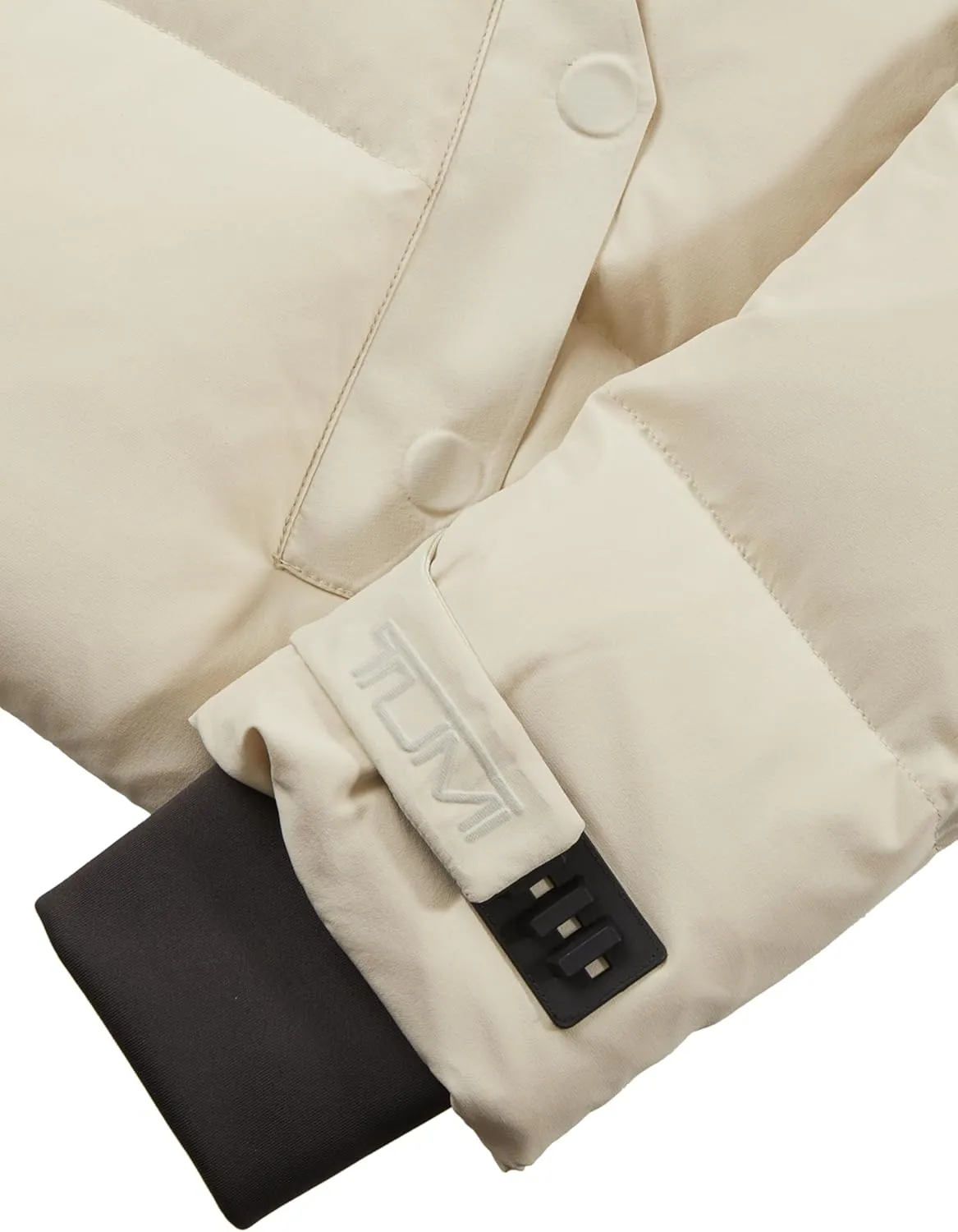 TUMI Women's Down-Filled Quilted Cropped Puffer Coat - Jacquard Collar Coat with Magnetic Closures & Storm Cuffs