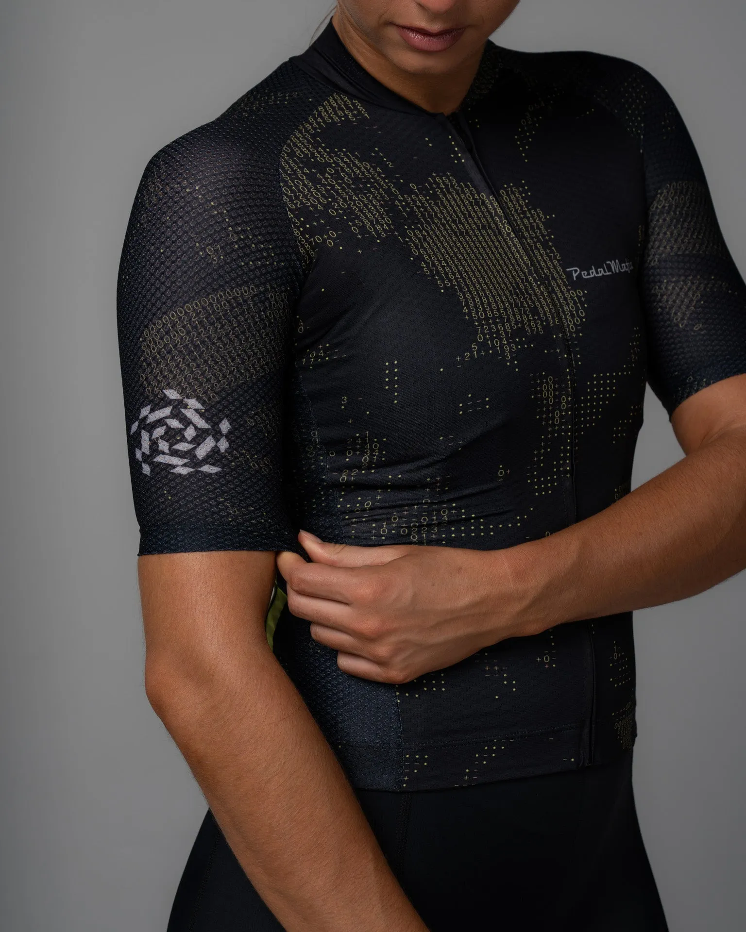 Women's Core Jersey - Aston Martin F1® Team Hyper Black