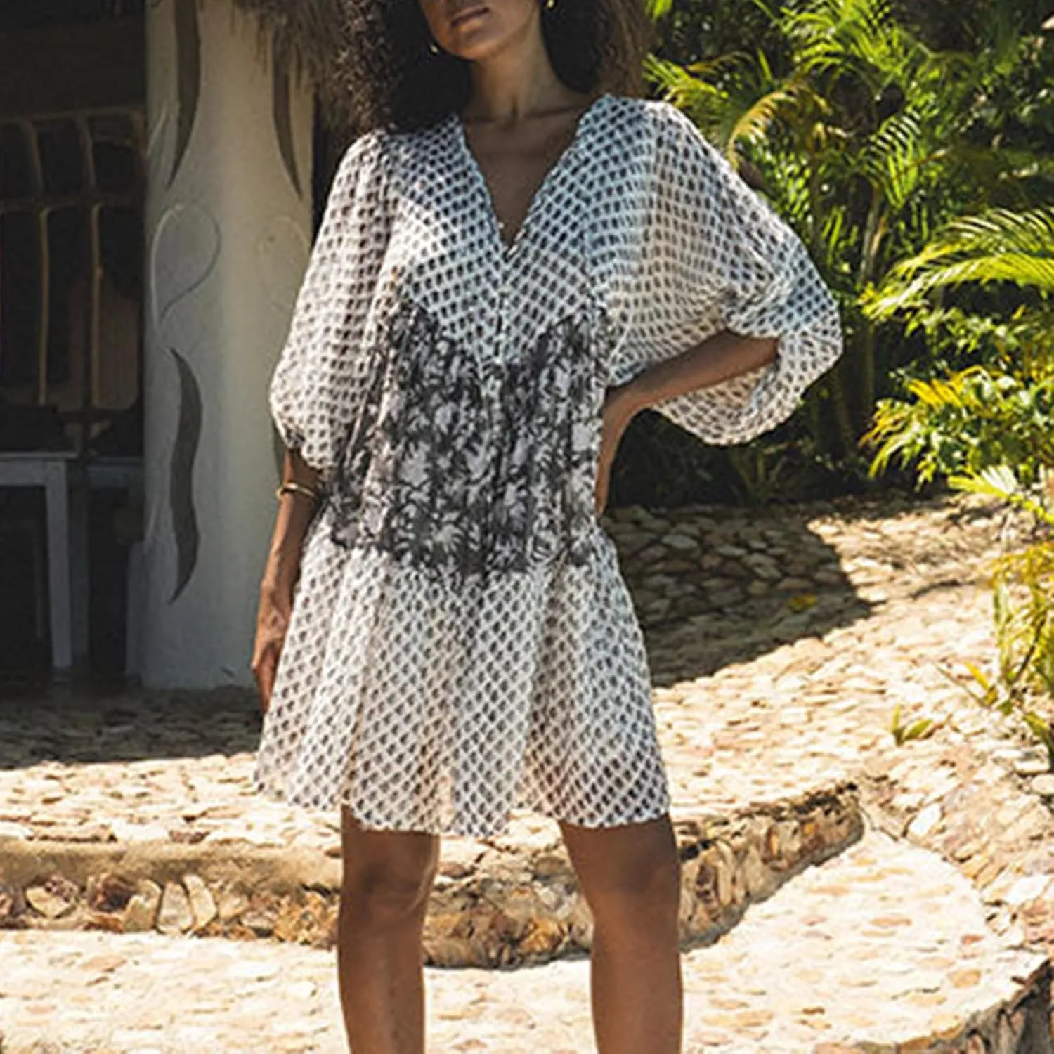 Women's Floral Flowy Dress Flared Sleeve V Neck Swing A-line Mini Boho Ruffle Summer Casual Beach Sundress
